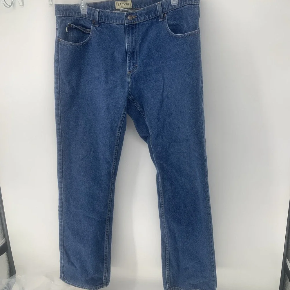 LL Bean Mens Relaxed Fit Jeans 40x34 Blue Medium Wash 100% Cotton Straight Leg